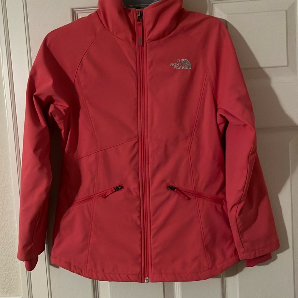 The North Face jacket  for girls.Size 14/16. Color pink. Good condition.